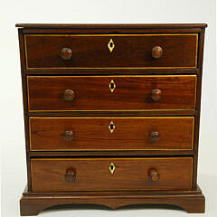 524-3771 Miniature 4 Drawer Chest A_MG_3260