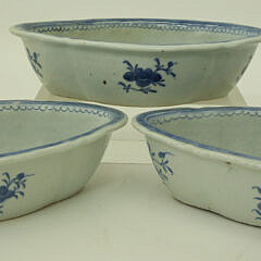 Three Canton Diamond Form Open Vegetable Dishes, 18th Century