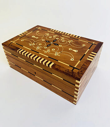 41598 Inlaid Wood Jewelry Box A IMG_2596