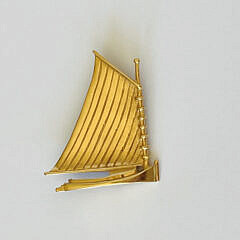 17-5095 14k Gold Catboat Brooch A IMG_0096