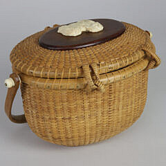 Chin Manasmontri Nantucket Friendship Basket with Carved Dog, circa 1977