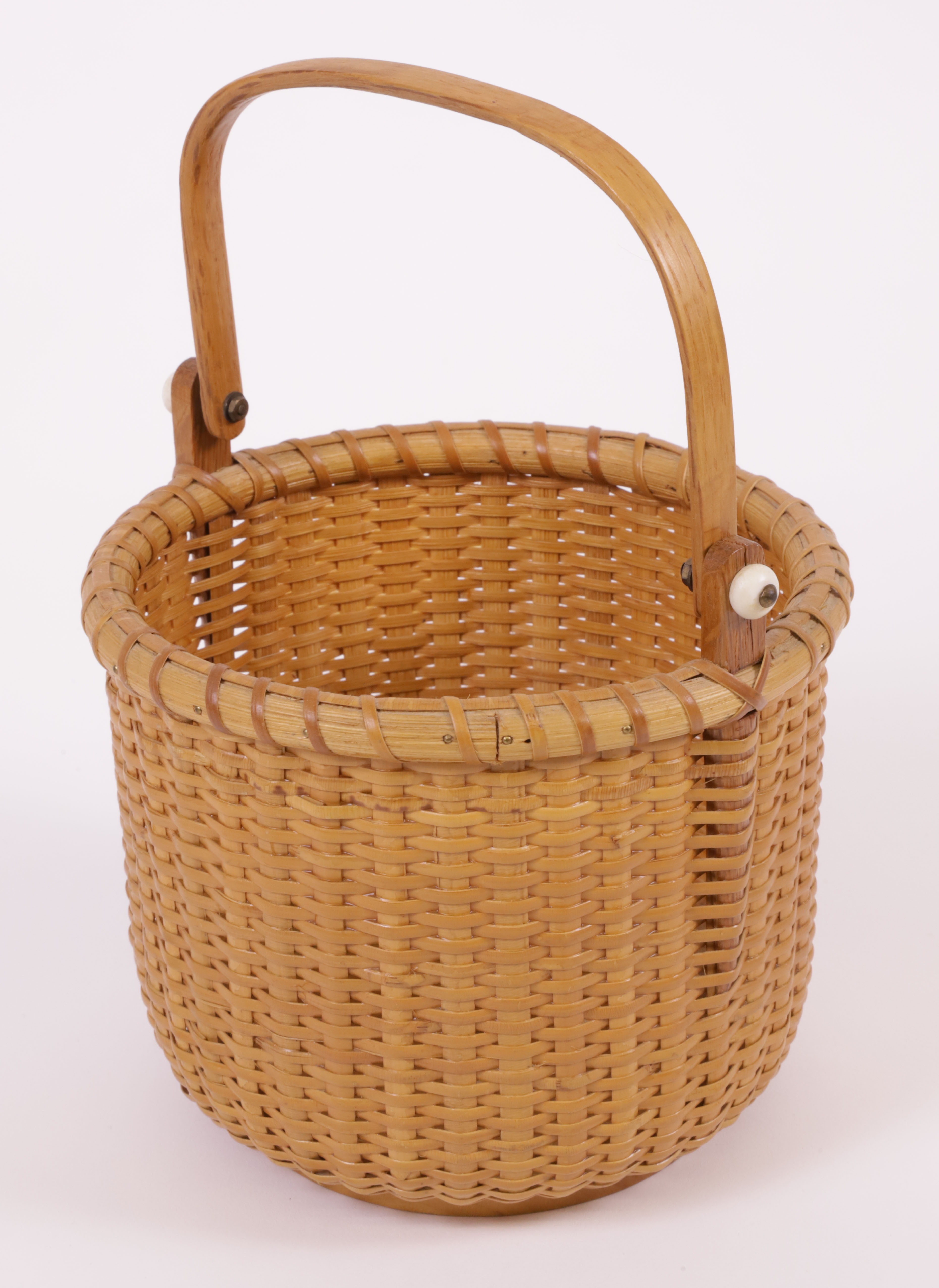 Nantucket Basket Circular with Swing Handle Round Swing Handle