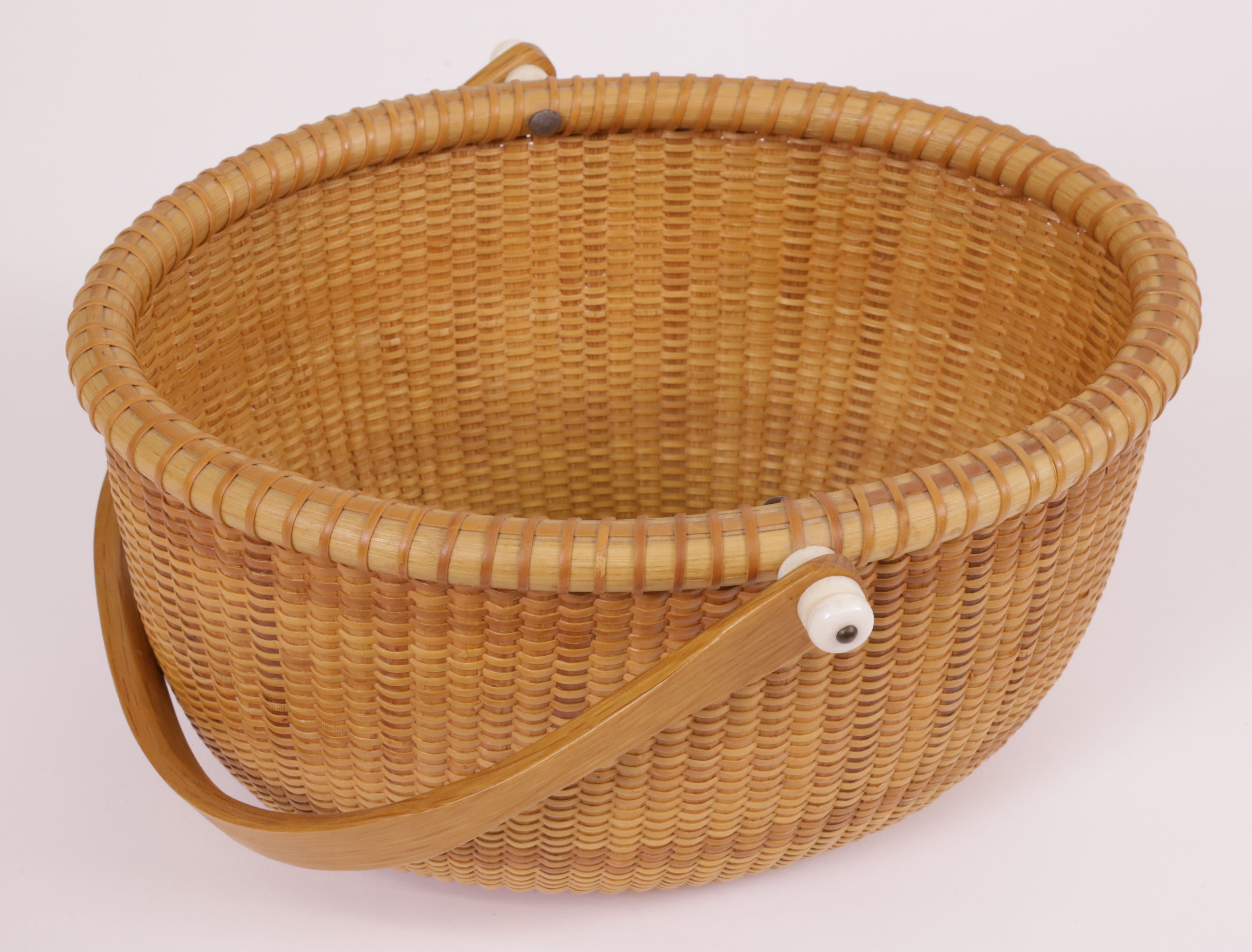 Nantucket Basket Oval with Swing Handle Oval Nantucket Basket with