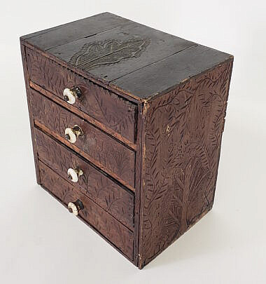 3131-955 Miniature Chest A