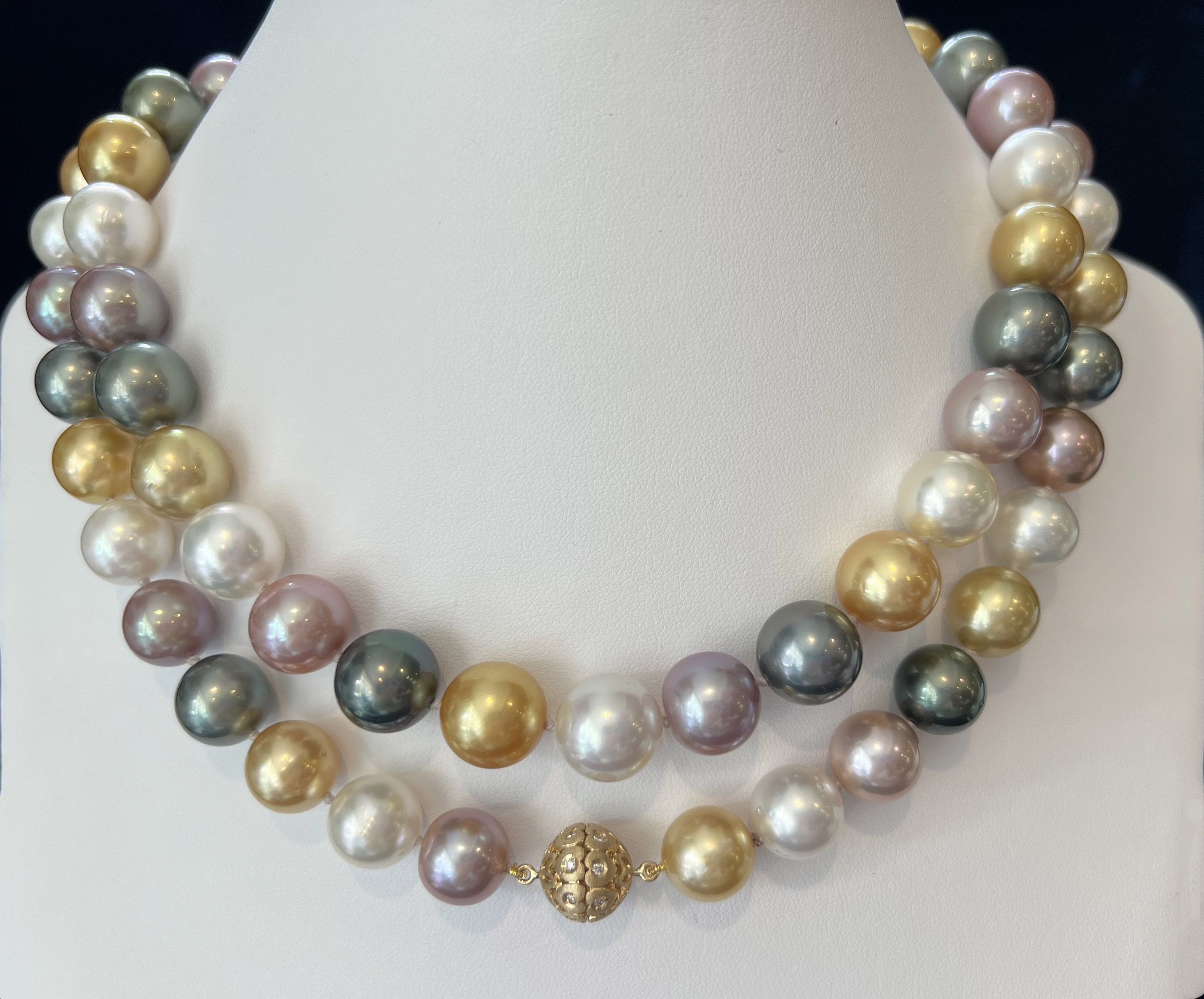 Treasury Pendant with Pink South Sea Twin Pearl