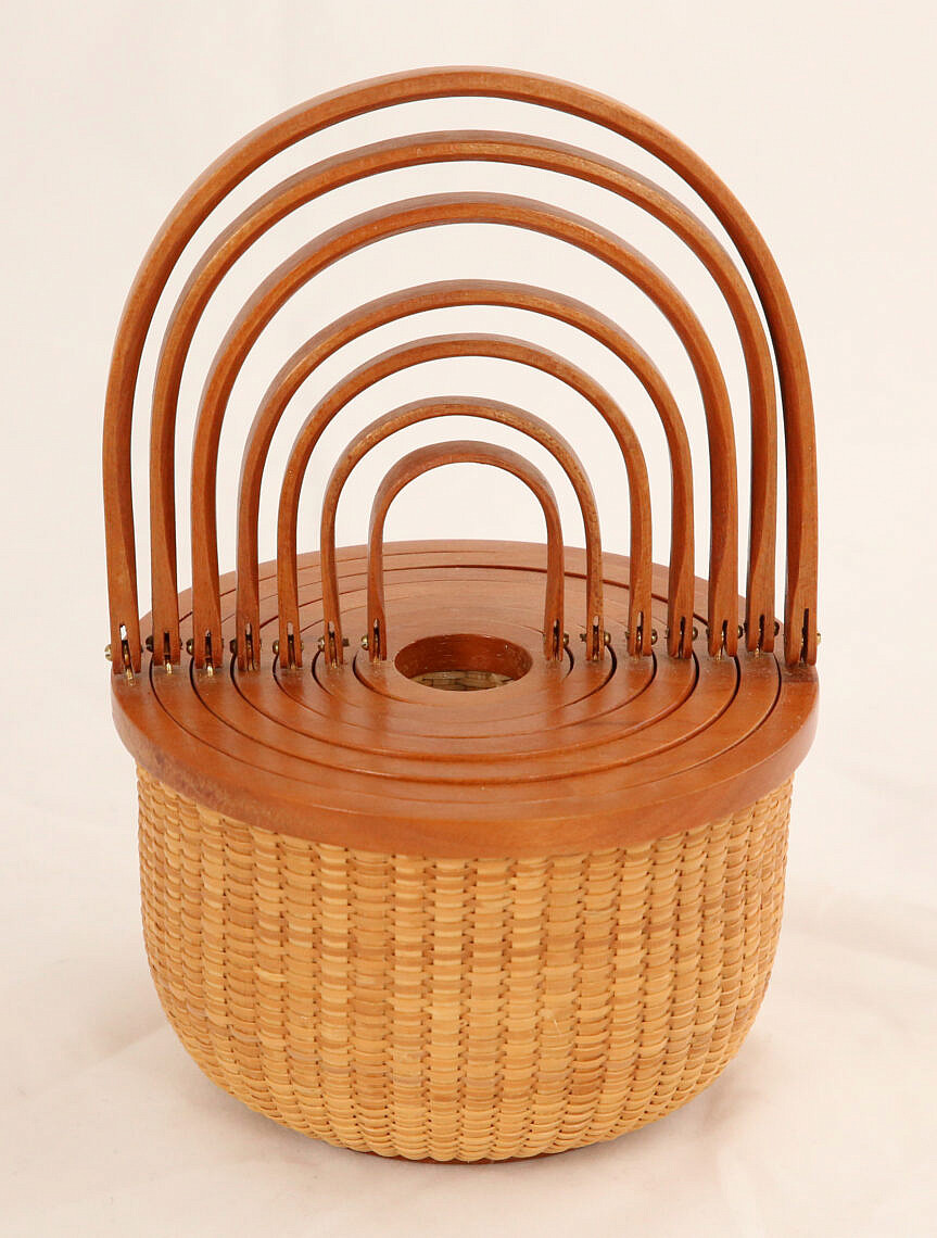 Nest of Seven Nancy J. Kabilus Miniature Round Nantucket Baskets Nest