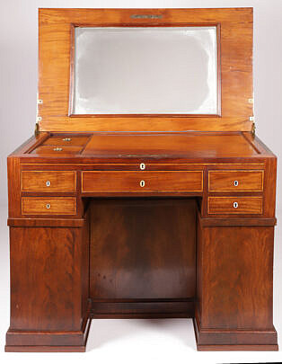 42239 Mechanical Dressing Table A_IMG_5549