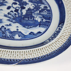 Chinese Export Canton Reticulated Fruit Basket and Oval Underplate, late 18th Century