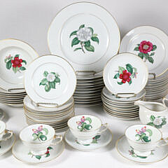 12-4378 Camellia Japonica Floral Albo Partial Dinner Service A_IMG_0073