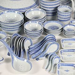 Chinese Blue and White Porcelain Rice Pattern Dinner Service