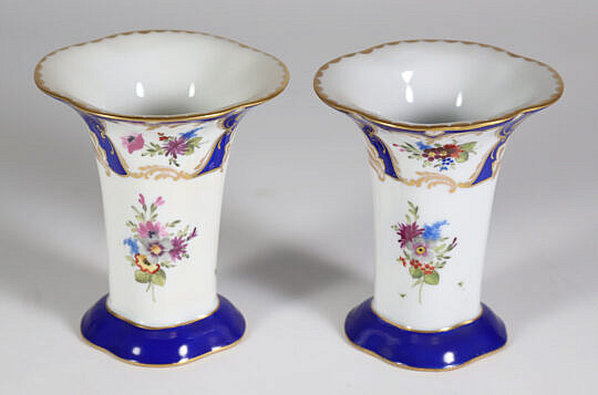 431-3394 Pair French Colbalt + Gilt Vases A_IMG_9984 6