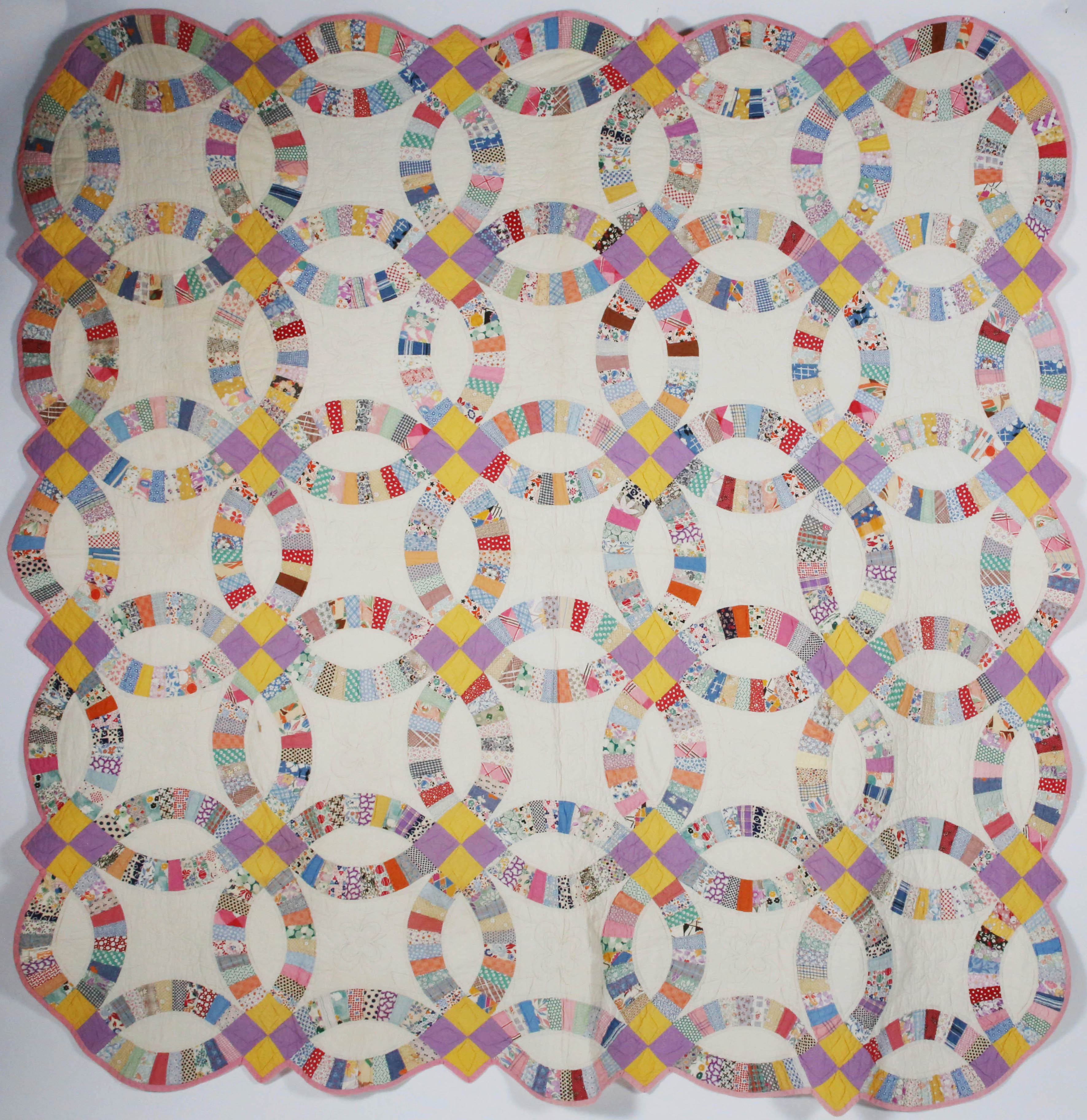 Vintage Wedding Ring Patchwork Quilt circa 1930s Vintage Wedding Ring