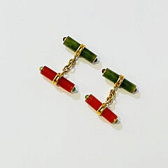 Pair of 18k Gold Seaman Schepps – Trianon Bar Cufflinks Set with Nephrite and Carnelian