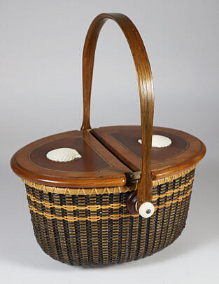 2-5449 Harry Hilbert Oval Nantucket Basket A IMG_9890 4