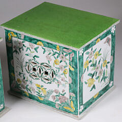 Fine Pair of Chinese Export Porcelain Garden Stools, Kangxi’s Region (1662-1722)
