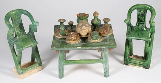 19-5024 Miniature Chinese Pottery Feast Table A_IMG_4980