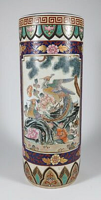 40245 Japanese Porcelain Umbrella Stand A IMG_4891