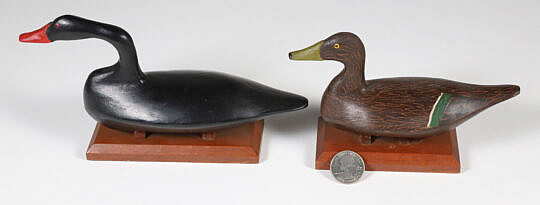 42592D Pair John Carriere Mini Duck Decoys A_IMG_5019