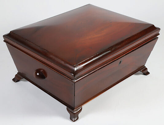 2168-54 English Mahogany Jewelery Box A IMG_9612