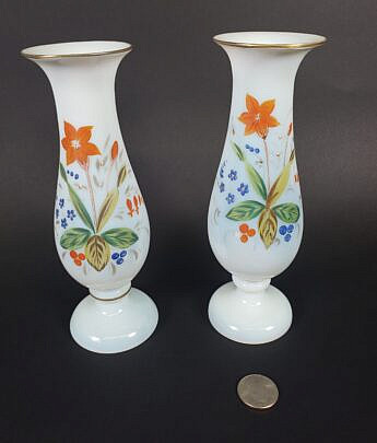 4013-955 Pair Floral Vases A