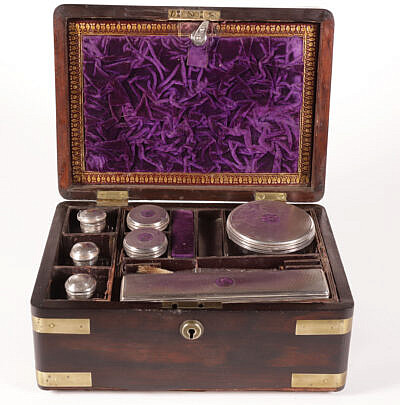 42242Ladies Dressing Box A IMG_5834
