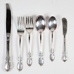 Rogers Brothers Silver Plated Flatware Service For Twelve