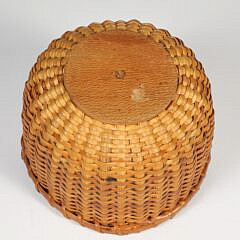 Vintage Nantucket Open Swing Handle Nantucket Basket, circa 1920s
