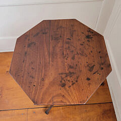 Octagonal Mahogany Tripod Candlestand, 19th Century