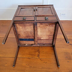 English Hepplewhite Mahogany Bedside Commode, circa 1820
