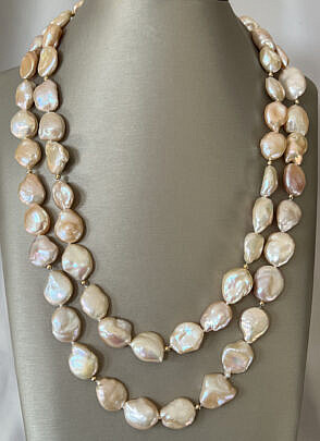 39400 Baroque Pearl Necklace A_IMG_7722