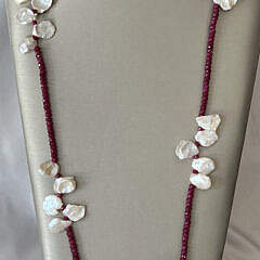 42485 Ruby Baroque Pearl Necklace A_IMG_7730