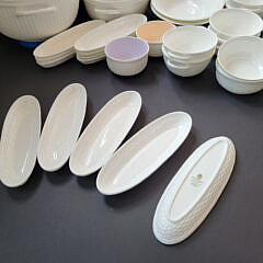 George Davis Wedgwood Bone China Nantucket Basket Weave Dinner Service