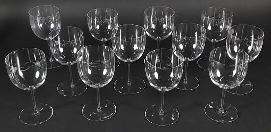 147-5427 Twelve Baccarat Wine Glasses A_IMG_0541