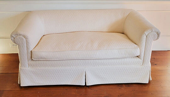 160-5515 Creme Upholstered Settee A