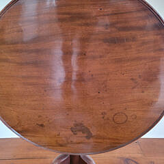 Georgian Mahogany Tilt Top Tripod Tea Table, late 18th Century