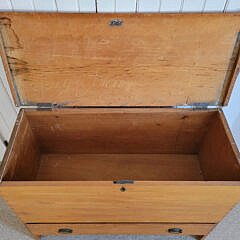 Pine Lift Top Blanket Chest Over One Drawer, 19th Century
