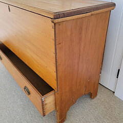 Pine Lift Top Blanket Chest Over One Drawer, 19th Century