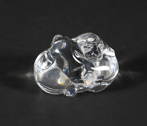 Signed Steuben Clear Glass Hand Cooler in the Form of Nestled Puppies