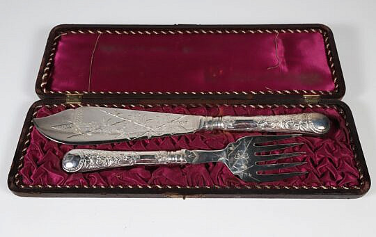 English Silver Plated Fish Serving Knife and Fork in Fitting Box, 19th Century