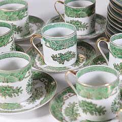 Japanese Green Fitzhugh Style Dinner Service for Twelve