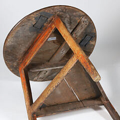 English Pine Cricket Pub Table with Circular Top, early 19th Century