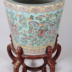 Chinese Export Porcelain Planter