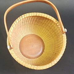 Vintage Susan Swanson Open Swing Handle Nantucket Basket, circa 1994