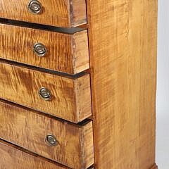 Fine American Chippendale Tiger Maple Graduated Six Drawer Tall Chest, 18th Century