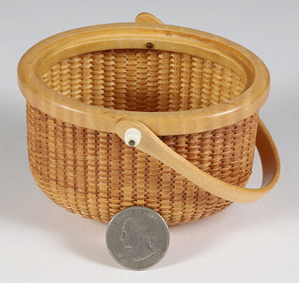 26-5535 Jean M. Valerio Covered Swing Handle Oval Basket A_IMG_9827