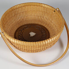 29-5535 Jean M. Valerio Round Nantucket Basket A_IMG_9868