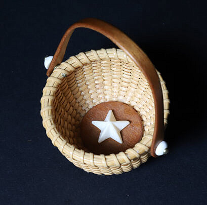 Aghlie Emery Miniature Round Open Swing Handle Nantucket Basket