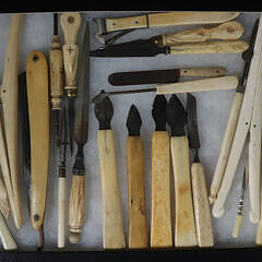 7-5529 Twenty-Four Bone Steel Tools A_IMG_9792