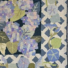 Claire Murray Hydrangea Pattern Hooked Rug