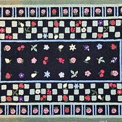 2370-54 Claire Murray Strawberry Rug A
